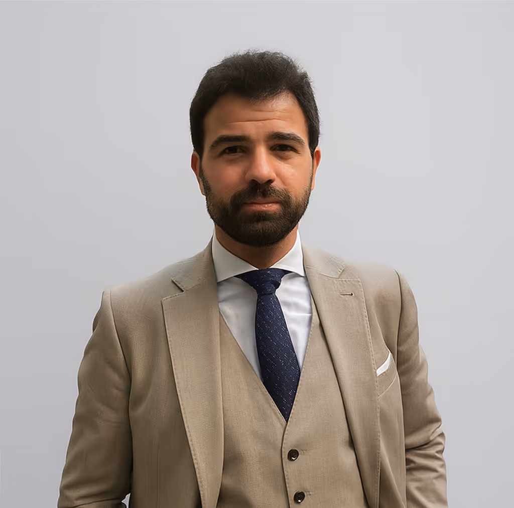 David Simoes Fitas, Immigration Lawyer at Movingto